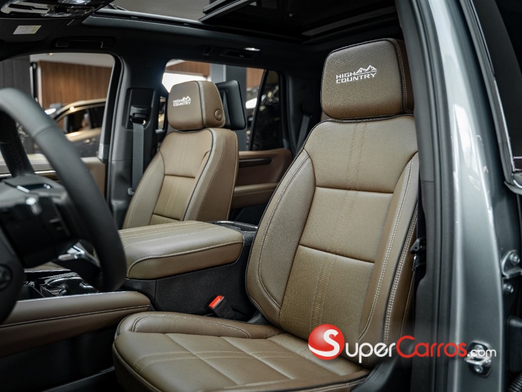 2027 Chevrolet Tahoe Highcountry Duramax — foto 8 / 12