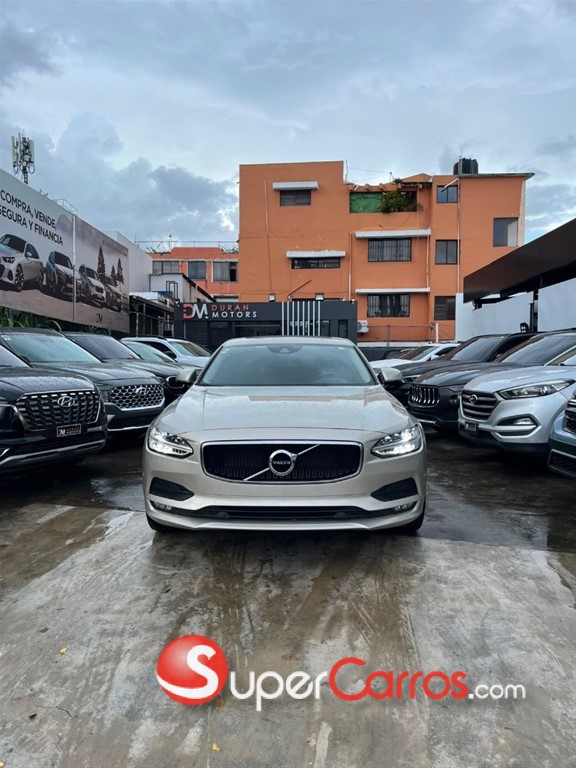 2017 Volvo S90 T5 MOMENTUM — foto 2 / 11