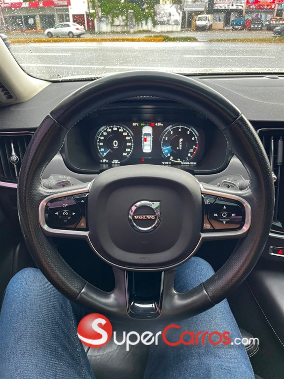 2017 Volvo S90 T5 MOMENTUM — foto 7 / 11