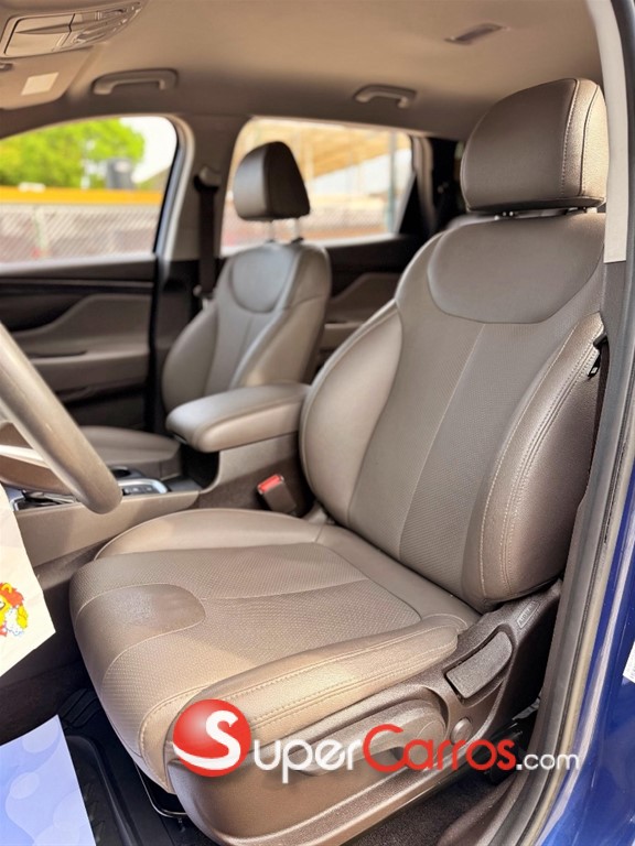 2019 Hyundai Santa Fe SE — foto 8 / 10