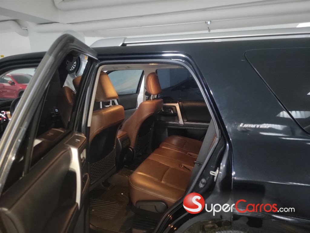 2020 Toyota 4 Runner Limited — foto 6 / 12