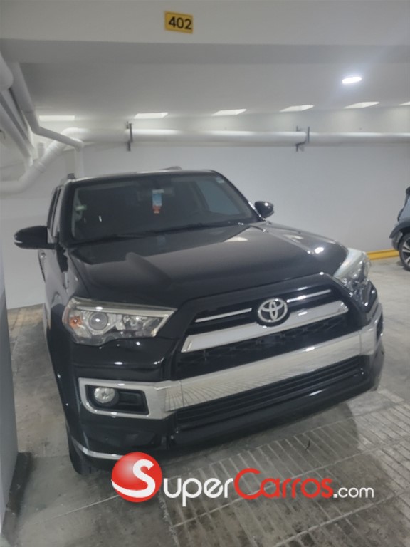 2020 Toyota 4 Runner Limited — foto 12 / 12