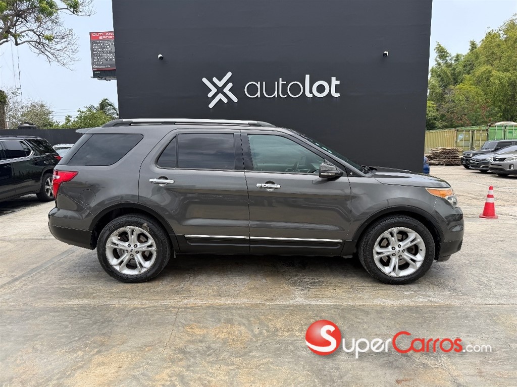 2015 Ford Explorer Limited — foto 3 / 9