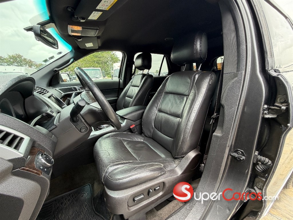2015 Ford Explorer Limited — foto 7 / 9