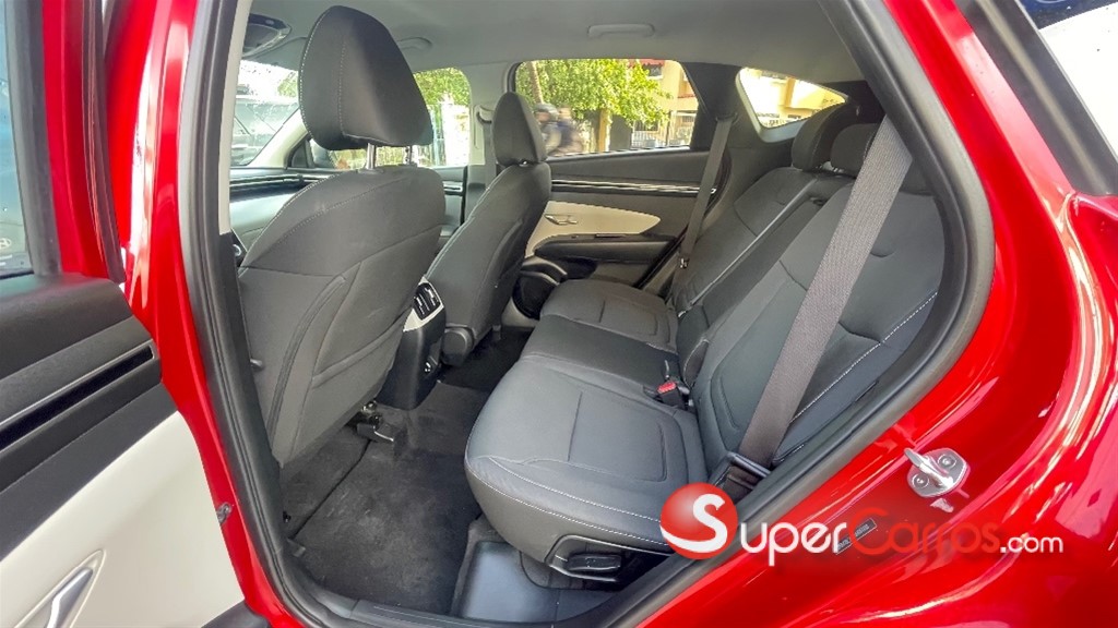 2022 Hyundai Tucson SEL — foto 7 / 12