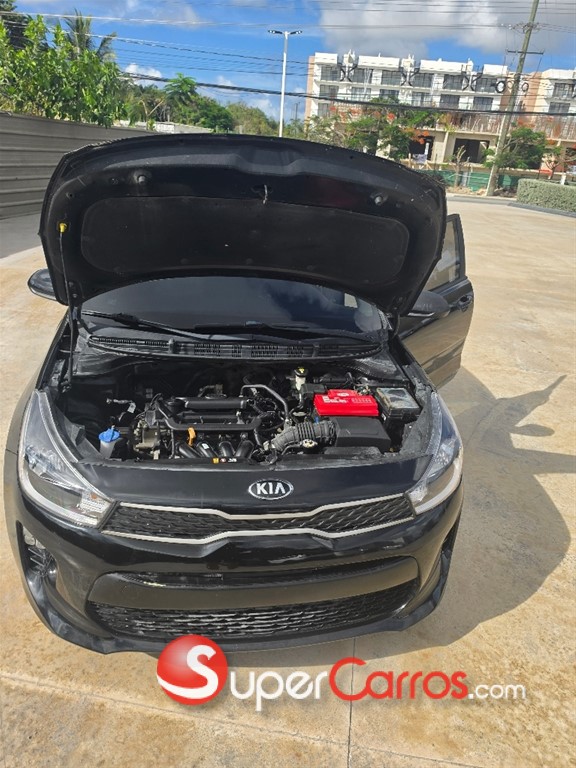 2020 Kia Rio LX — foto 6 / 8