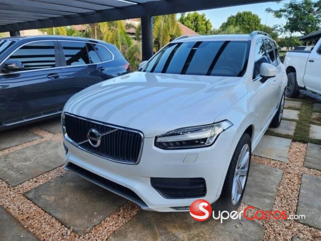 2016 Volvo XC90 Momentum T5