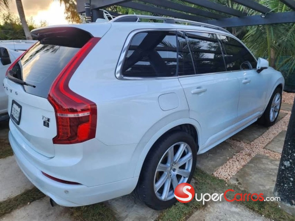 2016 Volvo XC90 Momentum T5 — foto 3 / 10