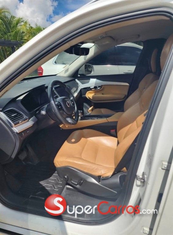 2016 Volvo XC90 Momentum T5 — foto 5 / 10