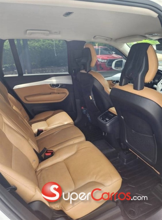 2016 Volvo XC90 Momentum T5 — foto 6 / 10