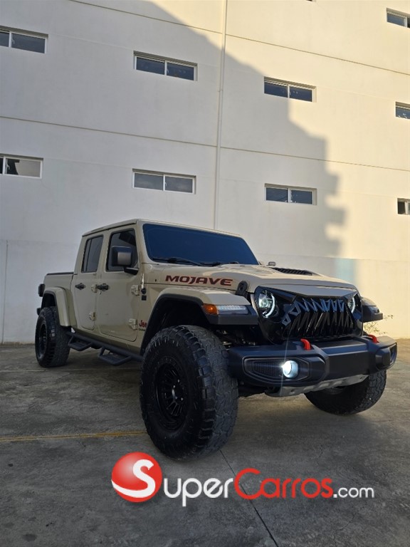 2020 Jeep Gladiator Mojave — foto 3 / 11