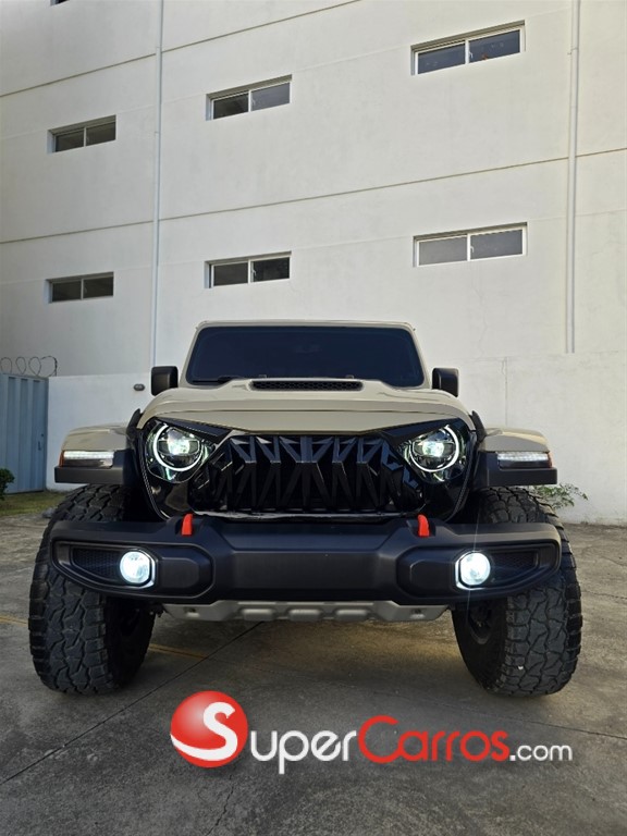 2020 Jeep Gladiator Mojave — foto 4 / 11