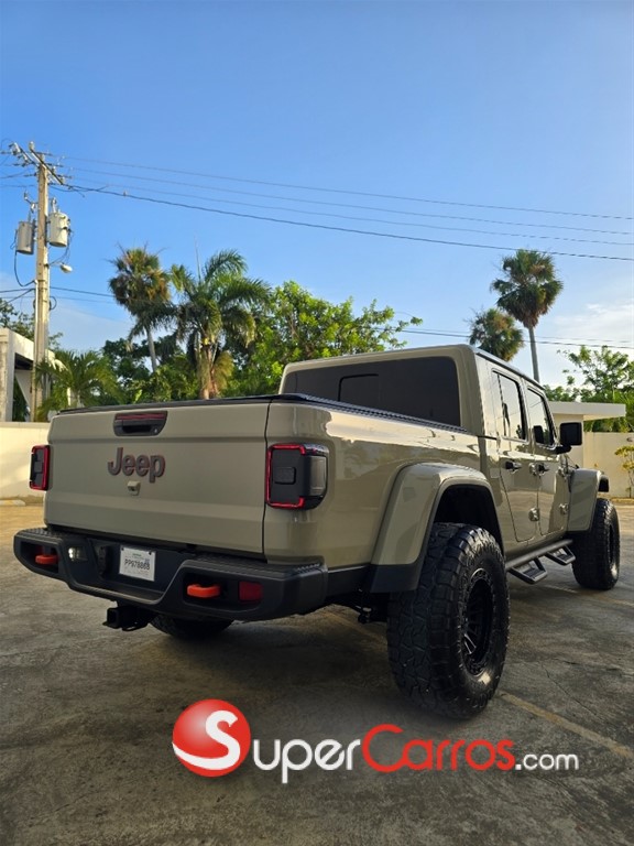 2020 Jeep Gladiator Mojave — foto 6 / 11