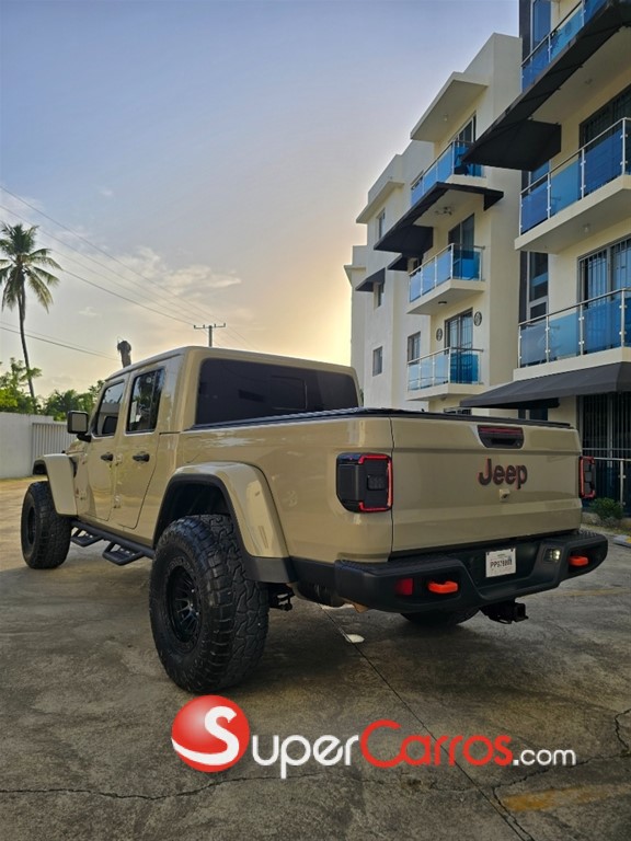 2020 Jeep Gladiator Mojave — foto 7 / 11