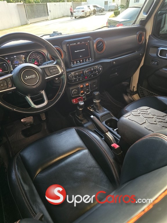 2020 Jeep Gladiator Mojave — foto 8 / 11