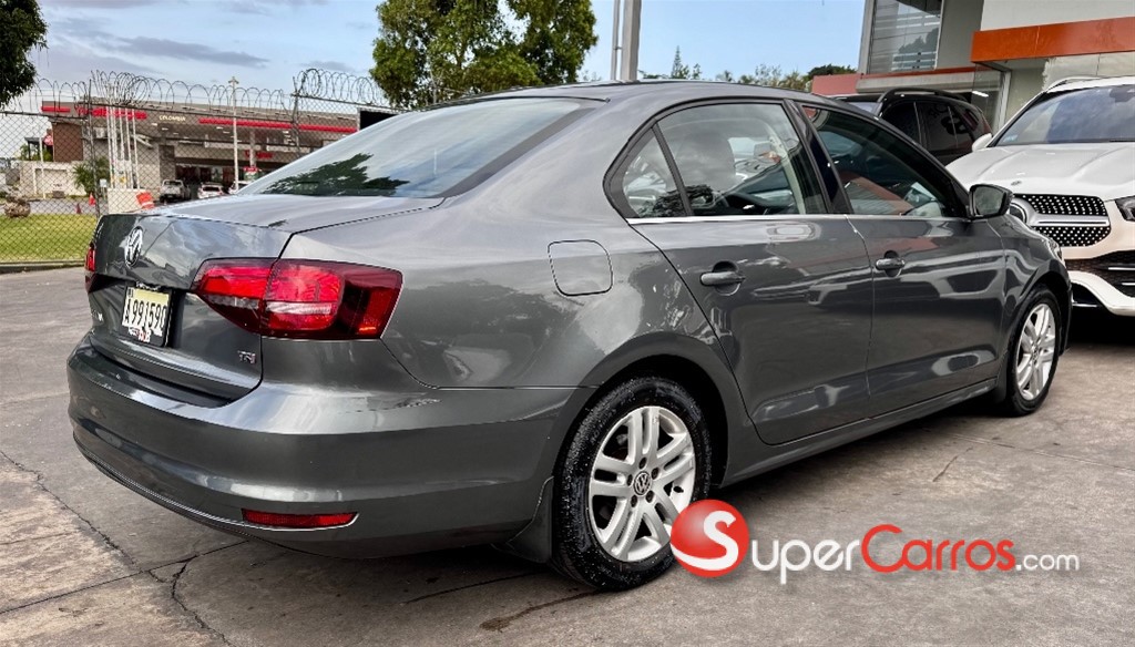 2017 Volkswagen Jetta — foto 5 / 10
