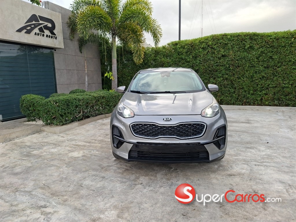 2021 Kia Sportage LX — foto 8 / 10