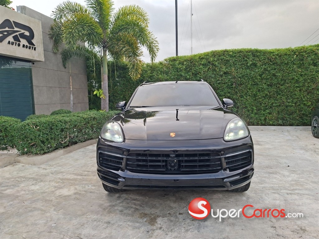 2021 Porsche Cayenne — foto 8 / 12