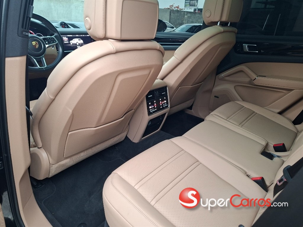 2021 Porsche Cayenne — foto 11 / 12