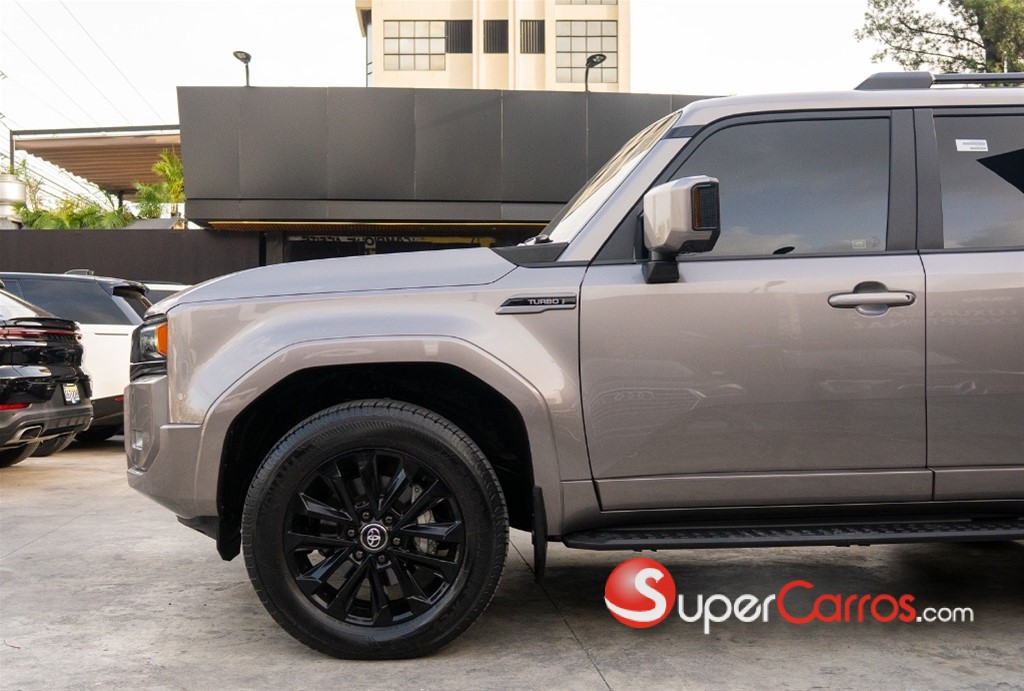 2026 Toyota Land Cruiser Prado LUXURY 1L — foto 4 / 12