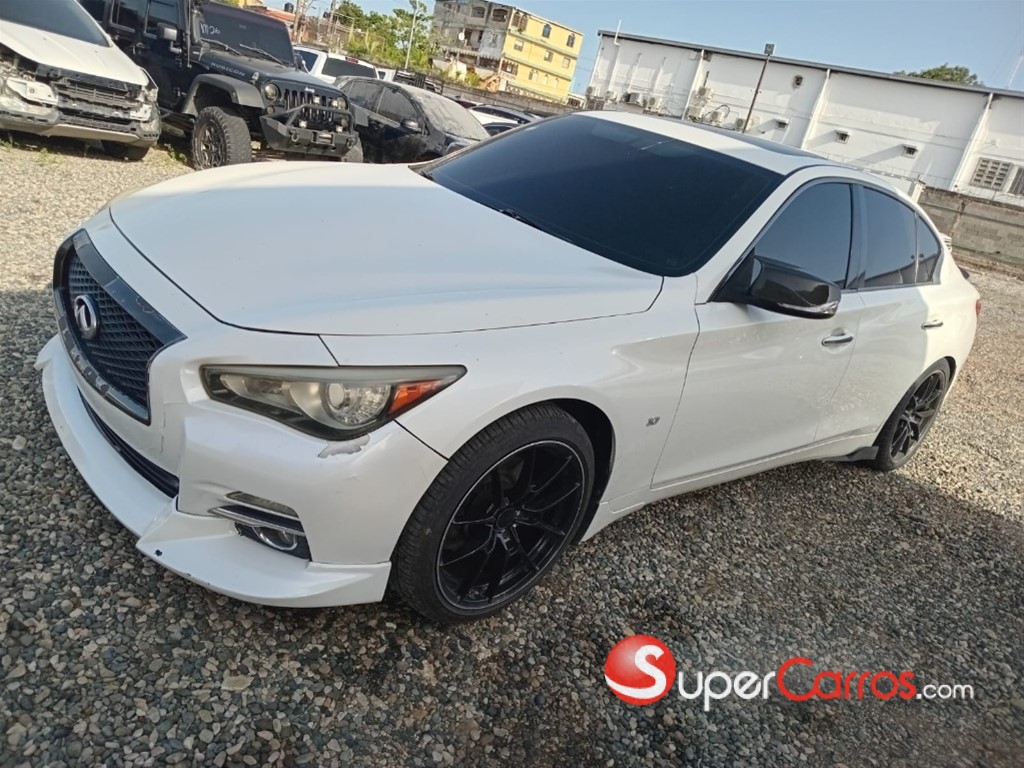 2014 Infiniti Q-50 — foto 2 / 10