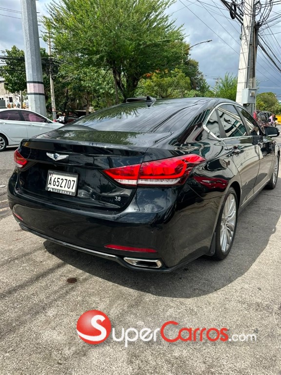 2016 Hyundai Genesis — foto 3 / 9