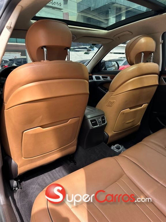 2016 Hyundai Genesis — foto 7 / 9