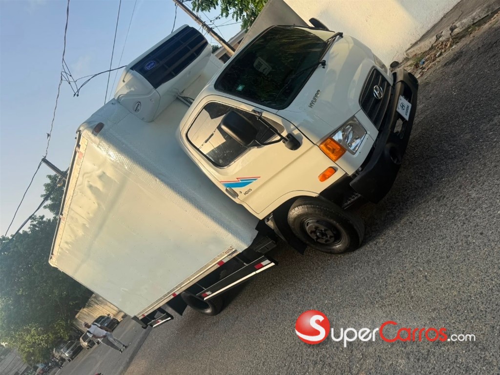 2021 Hyundai HD 65 — foto 2 / 9