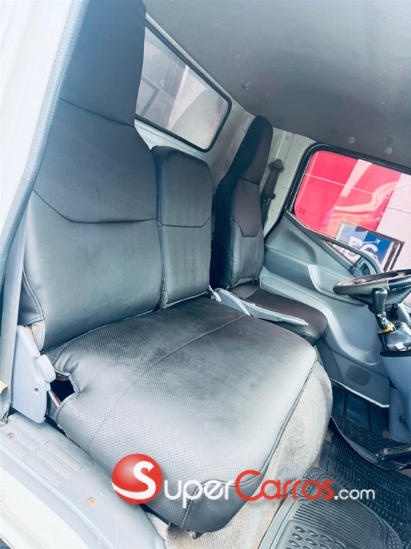 2017 Mitsubishi Motors Fuso — foto 10 / 12