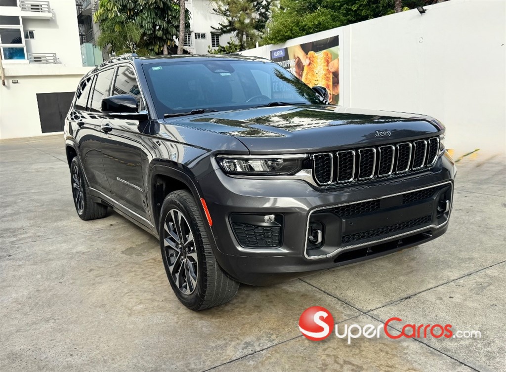 2022 Jeep Grand Cherokee Overland — foto 2 / 12