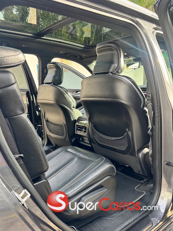 2022 Jeep Grand Cherokee Overland — foto 10 / 12