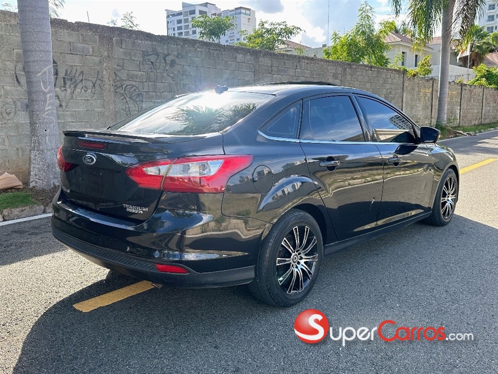 2013 Ford Focus Titanium — foto 3 / 10