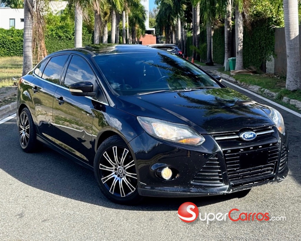 2013 Ford Focus Titanium — foto 10 / 10