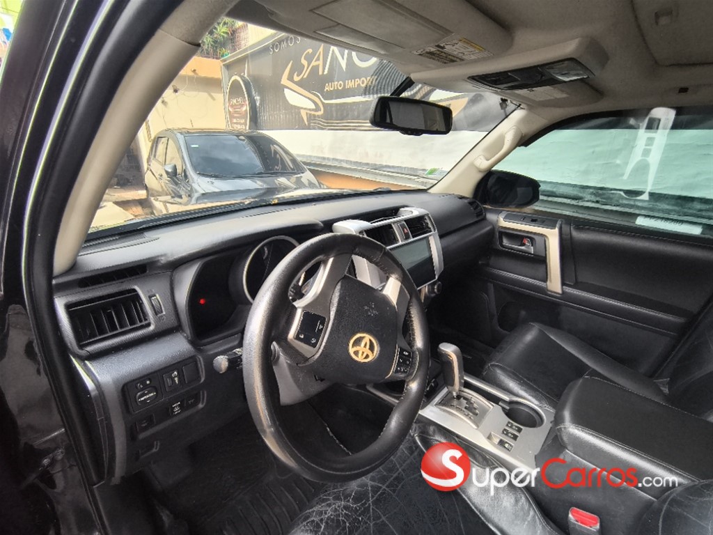 2011 Toyota 4 Runner Limited — foto 9 / 9