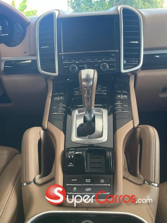 2016 Porsche Cayenne — foto 4 / 4