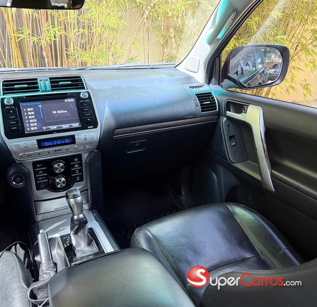 2018 Toyota Land Cruiser Prado VXL — foto 6 / 8