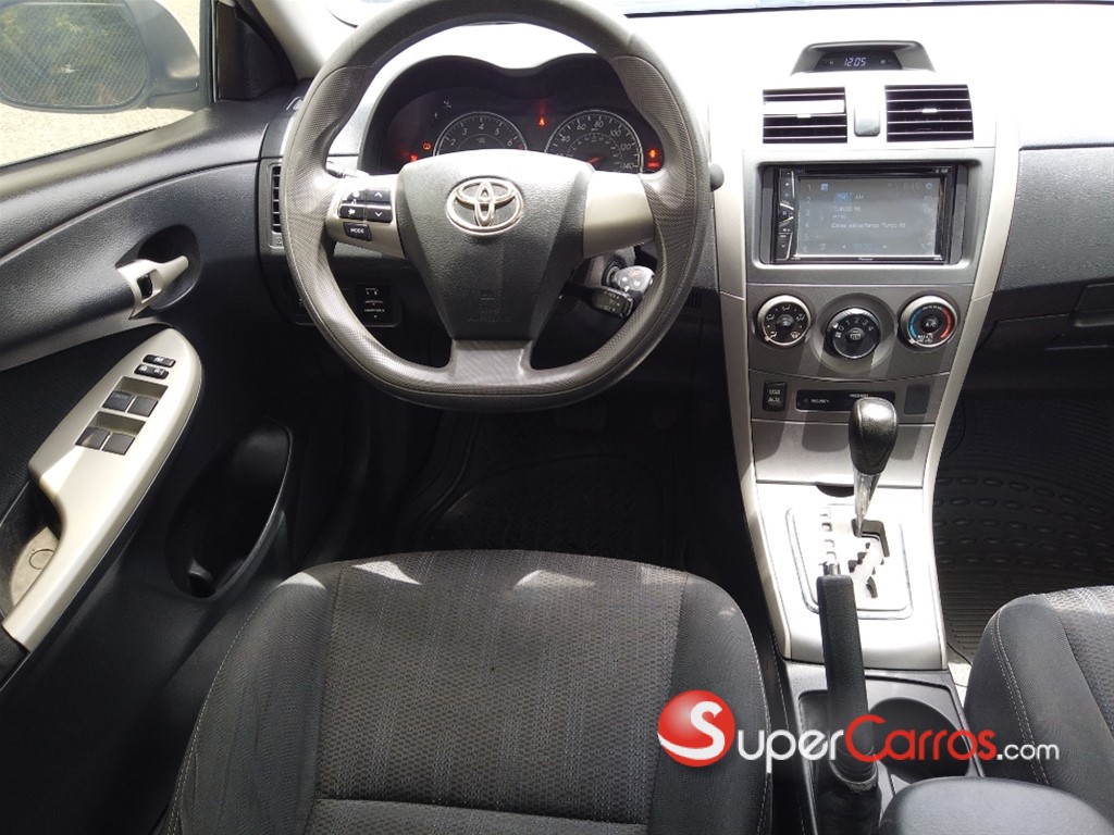 2013 Toyota Corolla S — foto 8 / 9