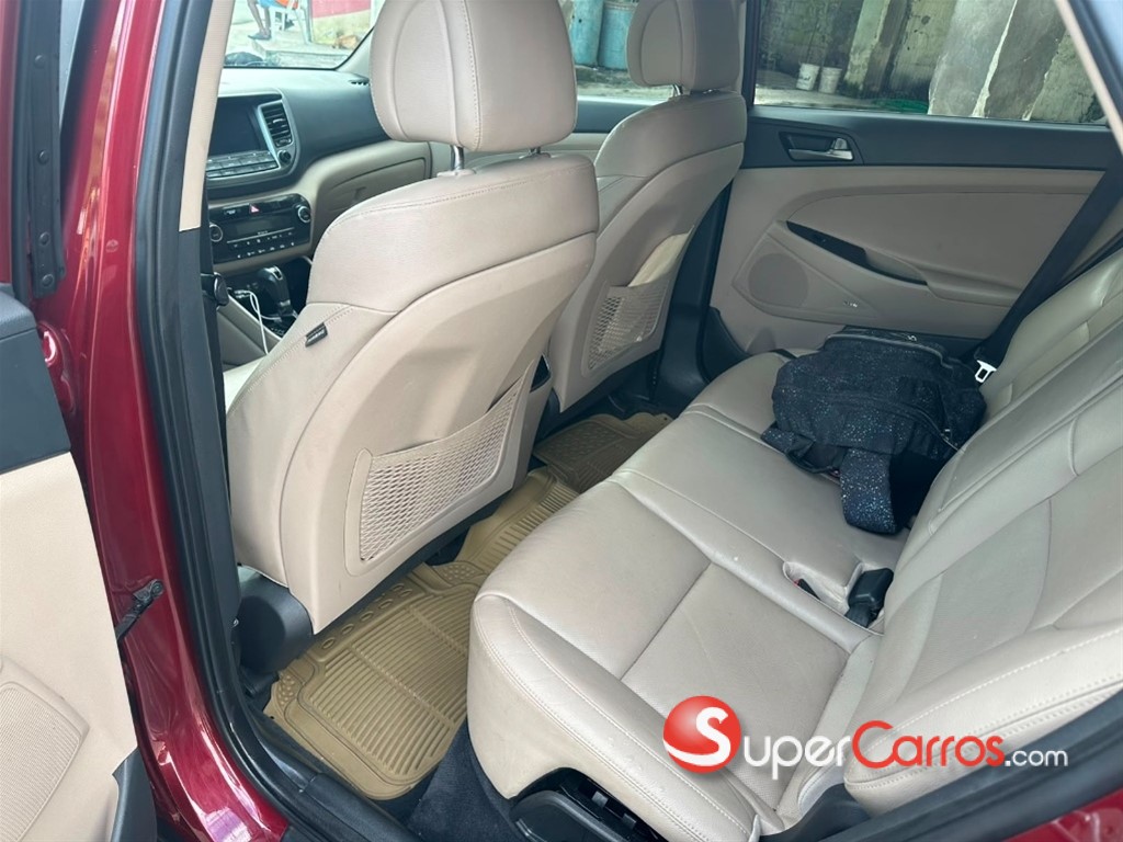 2018 Hyundai Tucson — foto 2 / 12