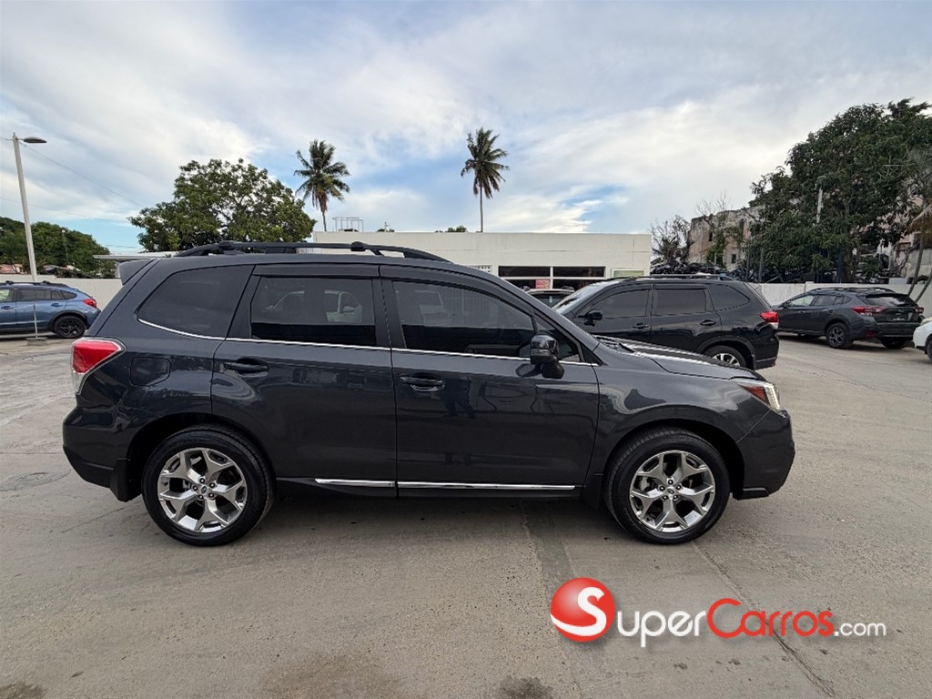 2018 Subaru Forester Touring — foto 8 / 12