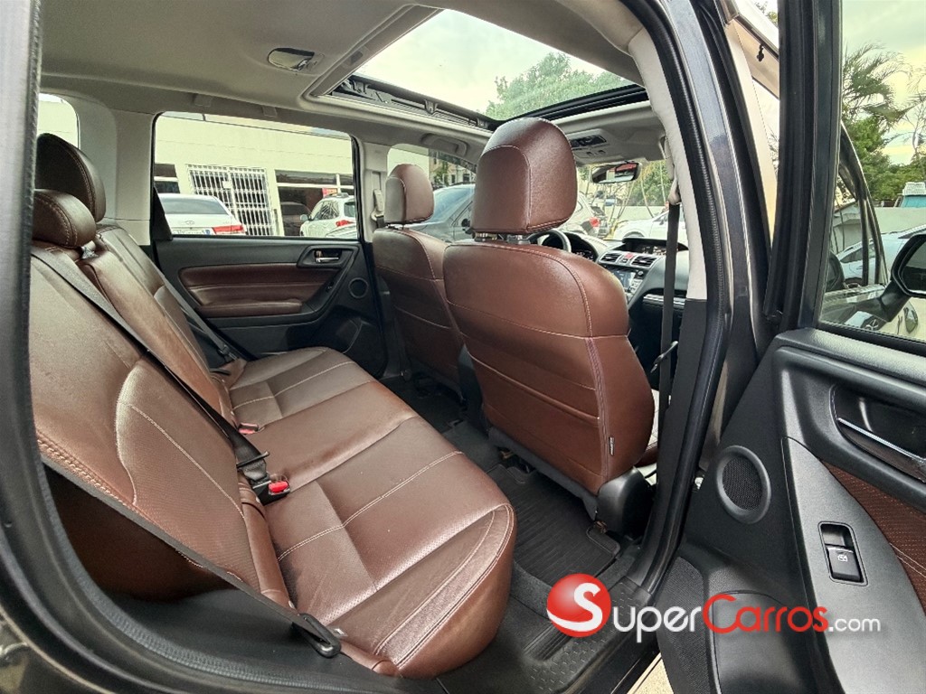 2018 Subaru Forester Touring — foto 11 / 12