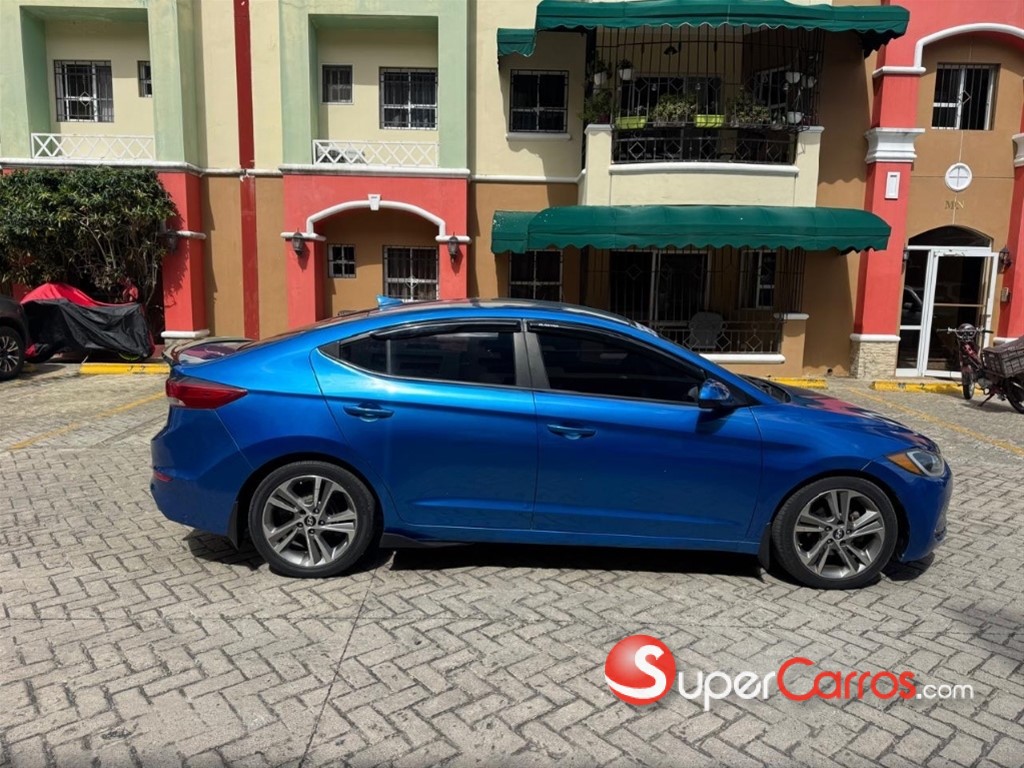 2017 Hyundai Elantra — foto 5 / 12