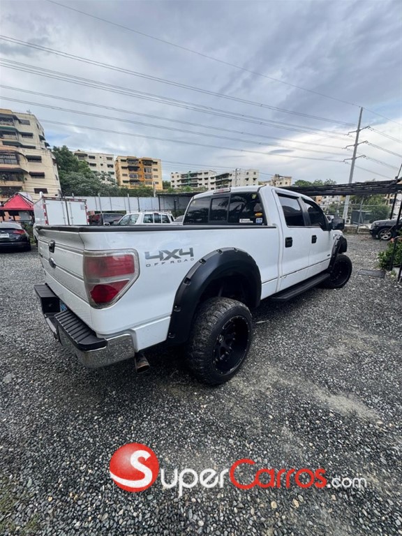 2013 Ford F 150 Limited — foto 3 / 8