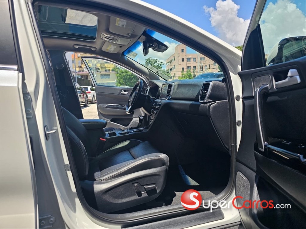 2020 Kia Sportage EX — foto 3 / 9