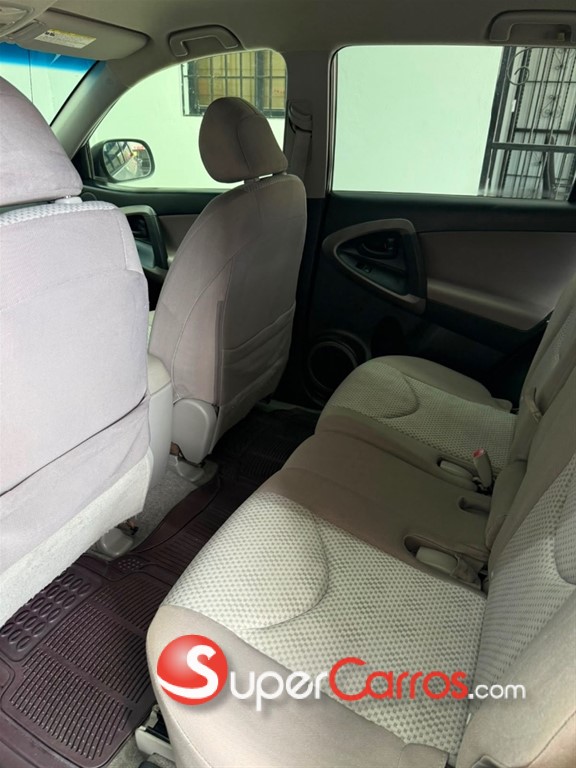 2011 Toyota RAV4 — foto 5 / 6