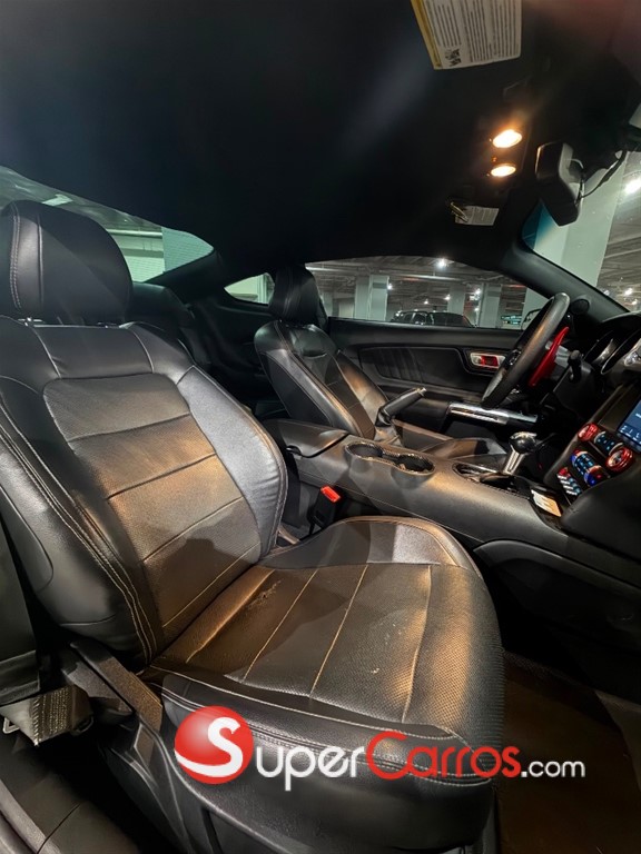 2019 Ford Mustang GT PREMIUM — foto 8 / 8