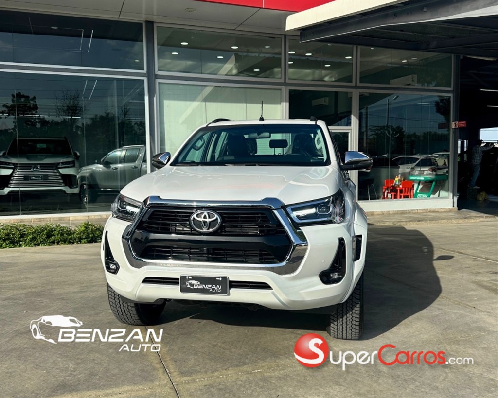 2027 Toyota Hilux — foto 1 / 9