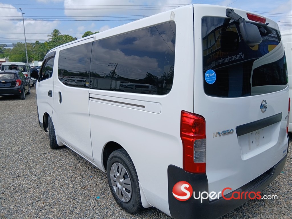2020 Nissan Urvan NV 350 — foto 5 / 10