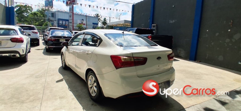 2017 Kia Rio — foto 2 / 8
