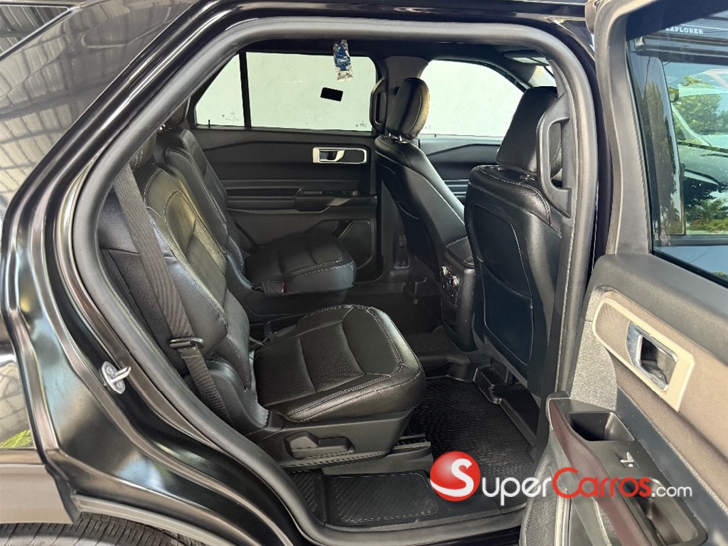 2020 Ford Explorer XLT — foto 7 / 12