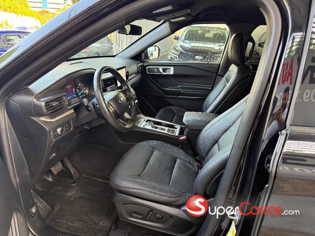 2020 Ford Explorer XLT — foto 10 / 12